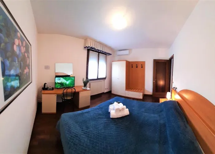 Giada Sirio & Giada Orione 招待所 卢卡