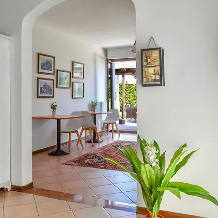 Giada Palace - & Pool Гостевой дом 3*