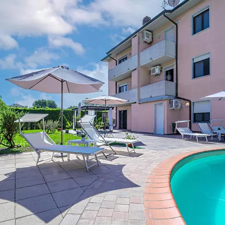 Giada Palace - & Pool 3*